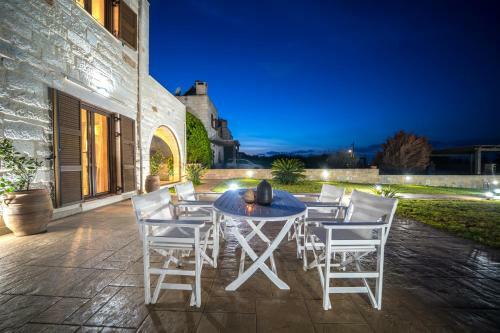 Villa Fos Residence - ???
