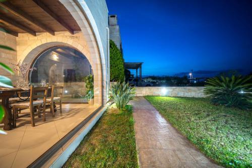 Villa Fos Residence - ???