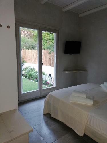 Villa Yalos Luxury Home