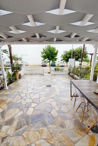 Villa Yalos Luxury Home