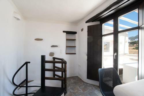Aspro Paros Villa