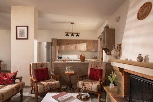 Traditional Villa By El�a