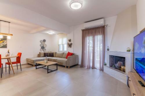 Gouves Family Apartment With Jacuzzi