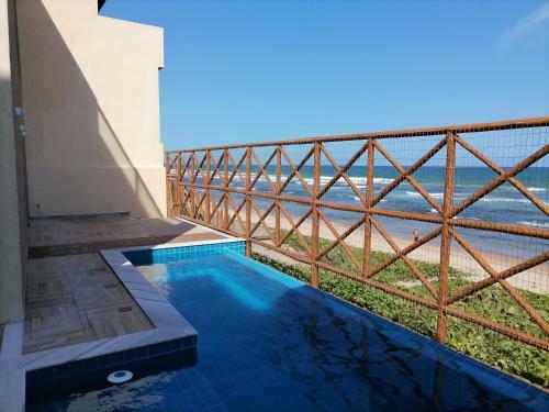 Triplex P� Na Areia Com 3 Su�tes Pr�ximo Salvador