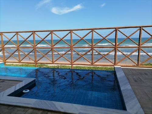 Triplex P� Na Areia Com 3 Su�tes Pr�ximo Salvador