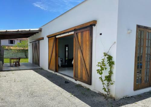 Casa Moderna, Ampla E Linda, 200m Da Praia