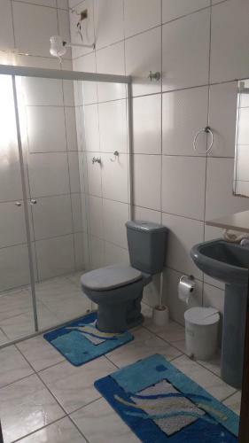 Casa Grande E Confort�vel Com Piscina