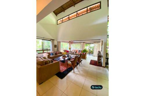 Monteflor Guaramiranga Com Servi�o Por Tactu Select