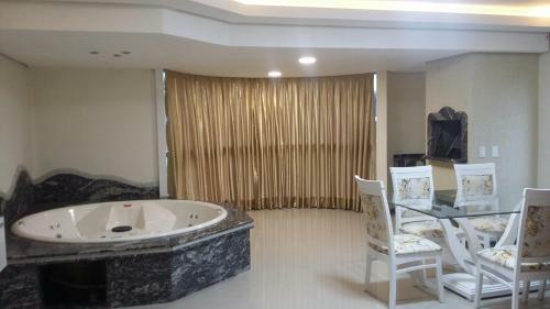 Apartamento Ap. Incr�vel Tr�s Suites