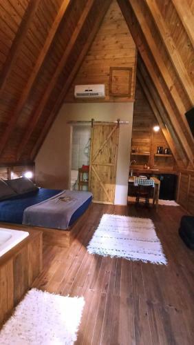 Hostal Chal� Sui�o Bombinhas