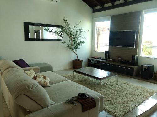 Bombinhas Mariscal - Casa Con Piscina 8 Pax- Cod 329