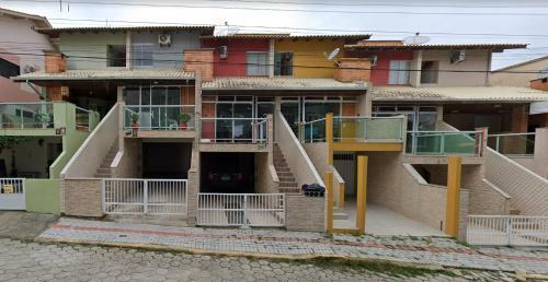 Sobrado 03 Na Praia de Bombas