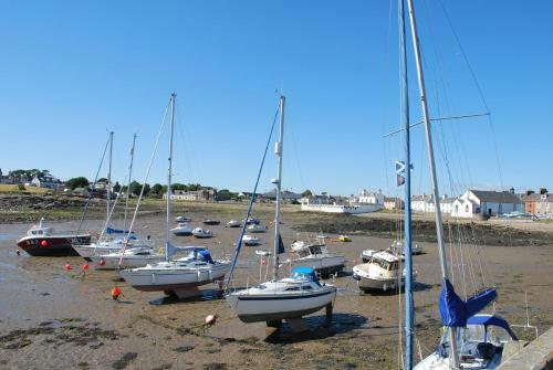 31 Laigh Isle