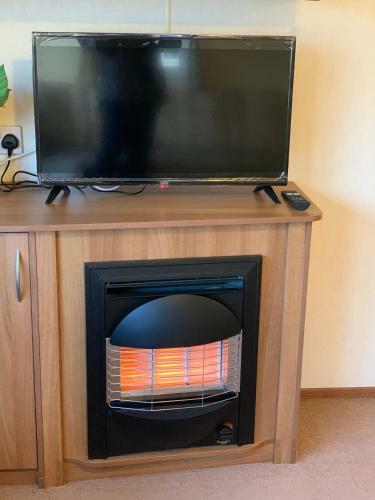 Cosy Private Caravan New Romney Sands Park