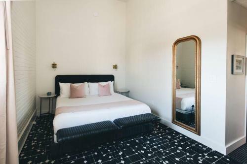 Posada Mossrose Suite 203 At The Bellwether Hotel