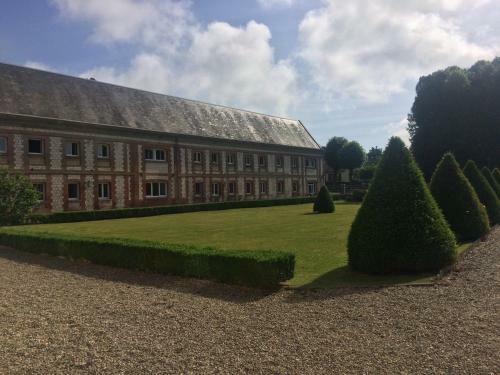 Hotel Le Chateau De Chantereine