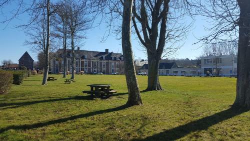 Hotel Le Chateau De Chantereine