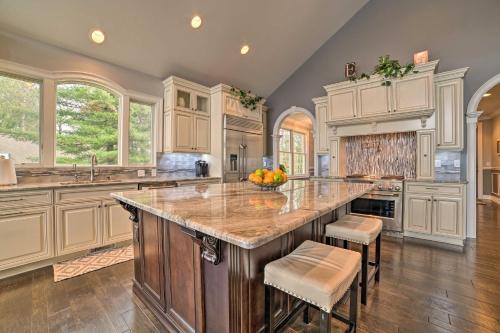 Luxe Waterfront Home With Private Lake Access!