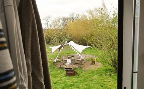 Villa Unique Vineyard Tiny Home: Ensuite, Firepit, Hikes