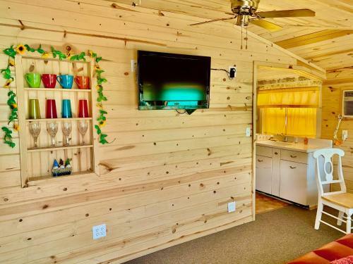 Expedition Cabin - Fishing Cabin