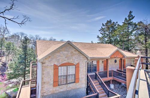 Luxe Osage Beach Home With Fire Pit And Grill!