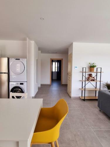 Goudargues Villa Toute �quip�e, 300m Du Centre.