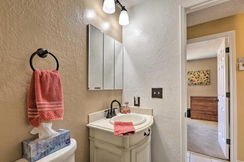Charming Sparks Home 5 Mi To Downtown Reno!