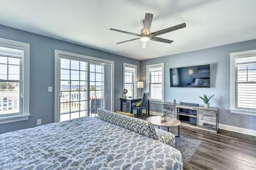Chic Getaway With Hot Tub - Half-mi To Beach!