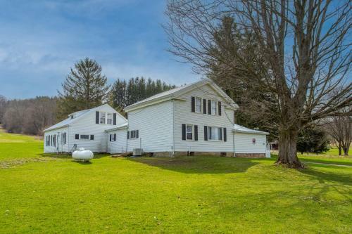 Charming Farmhouse, Including Barn Filled With Horses And Livestock