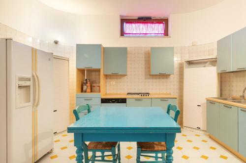 Barbarhouse - La Casa Bianca