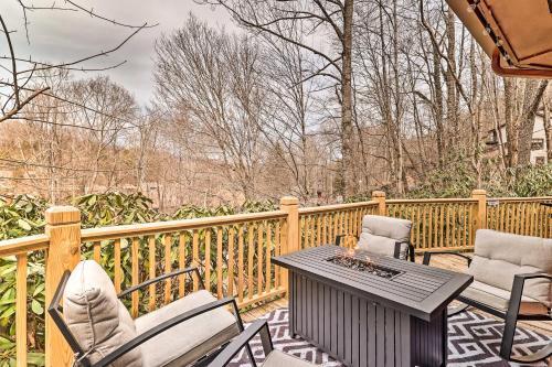Eclectic Banner Elk Home With Fire Pit And Grill!