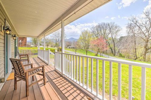 Cozy Bryson City Home With Fire Pit And Mtn Views