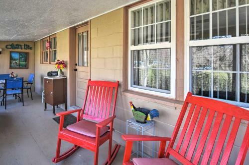 Quaint Hayesville Home On 6 Acres With Fire Pit