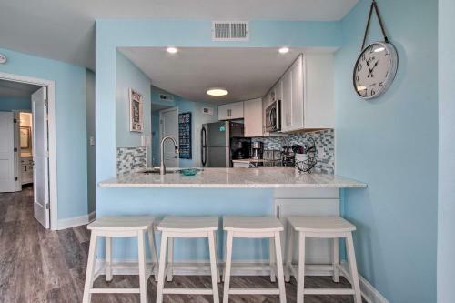 Apartamento Beachfront Getaway With Incredible Ocean Views!