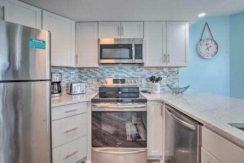 Apartamento Beachfront Getaway With Incredible Ocean Views!