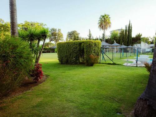 Apartamentos Sotogrande Con Piscina Y Garaje