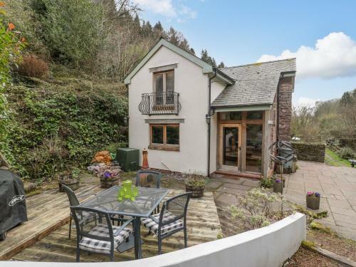 Brookside Cottage