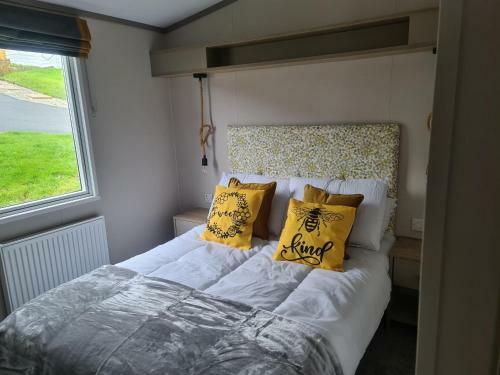 Mawgan Pads Newquay Bay