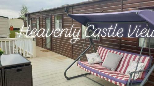 Heavenly Castle View - Luxury Mini Lodge With Castle Views