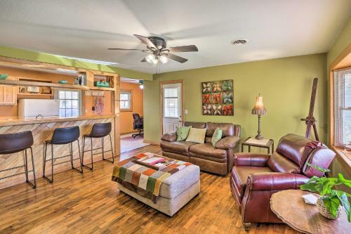 Family-friendly Sallisaw Home With Large Yard!