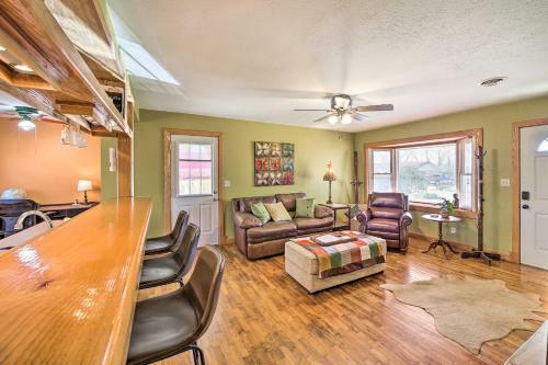 Family-friendly Sallisaw Home With Large Yard!