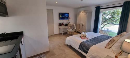 Bed & Breakfast Loup Castel - Adult Only
