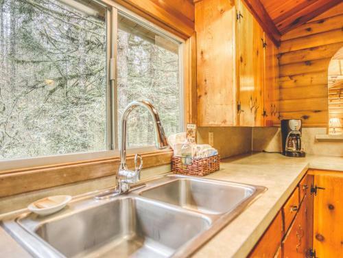 Moondance Cabin