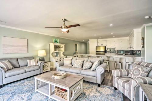 Chic Edisto Island Duplex - Half Mi To Beach!