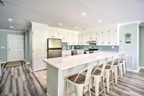Chic Edisto Island Duplex - Half Mi To Beach!