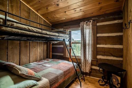 Ponderosa Log Cabin