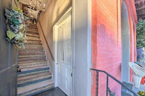Vintage Calvert Apartment With Large Balcony!
