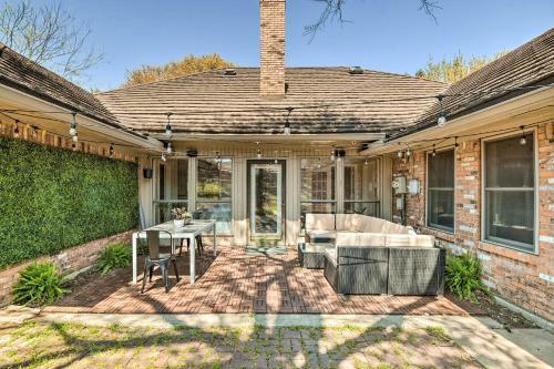 Grand Prairie Duplex Home About 5 Mi To Stadiums!