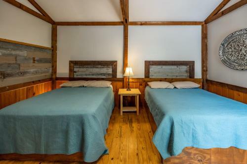 Hotel The Historic Leakey Inn
