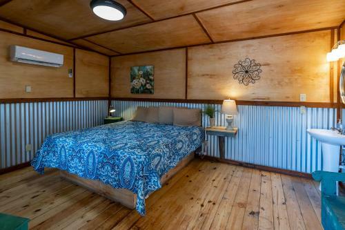 Hotel The Historic Leakey Inn